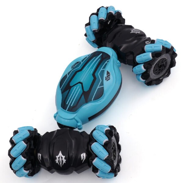 Dazzling wheeled tank